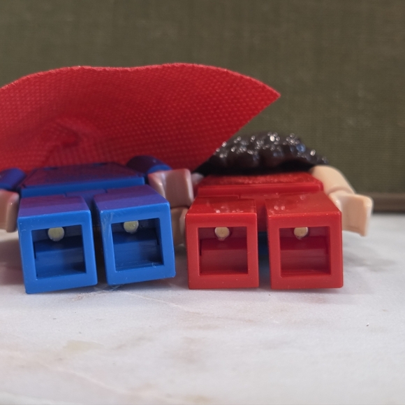 Lego Keychain Superman Superwoman Light - Picture 6 of 11